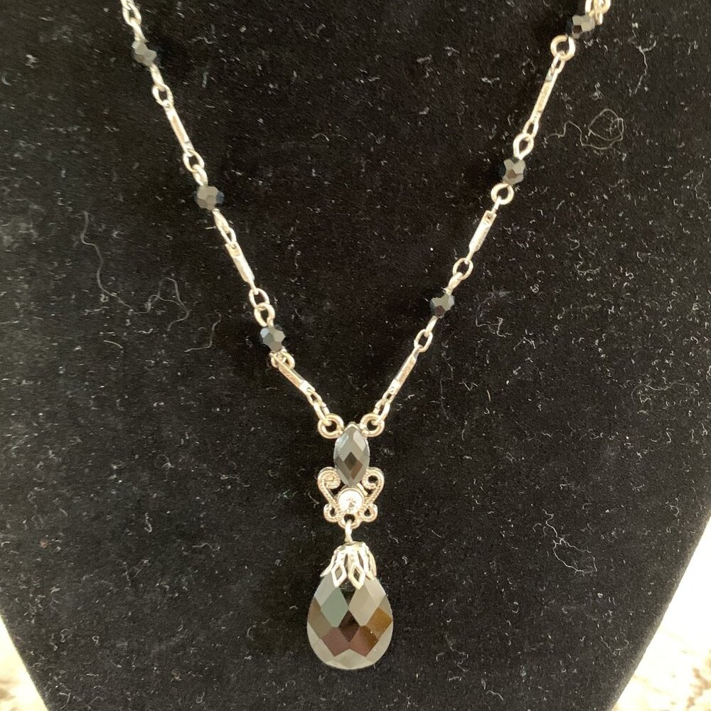 Black Glass 2028 Jewelry Necklace